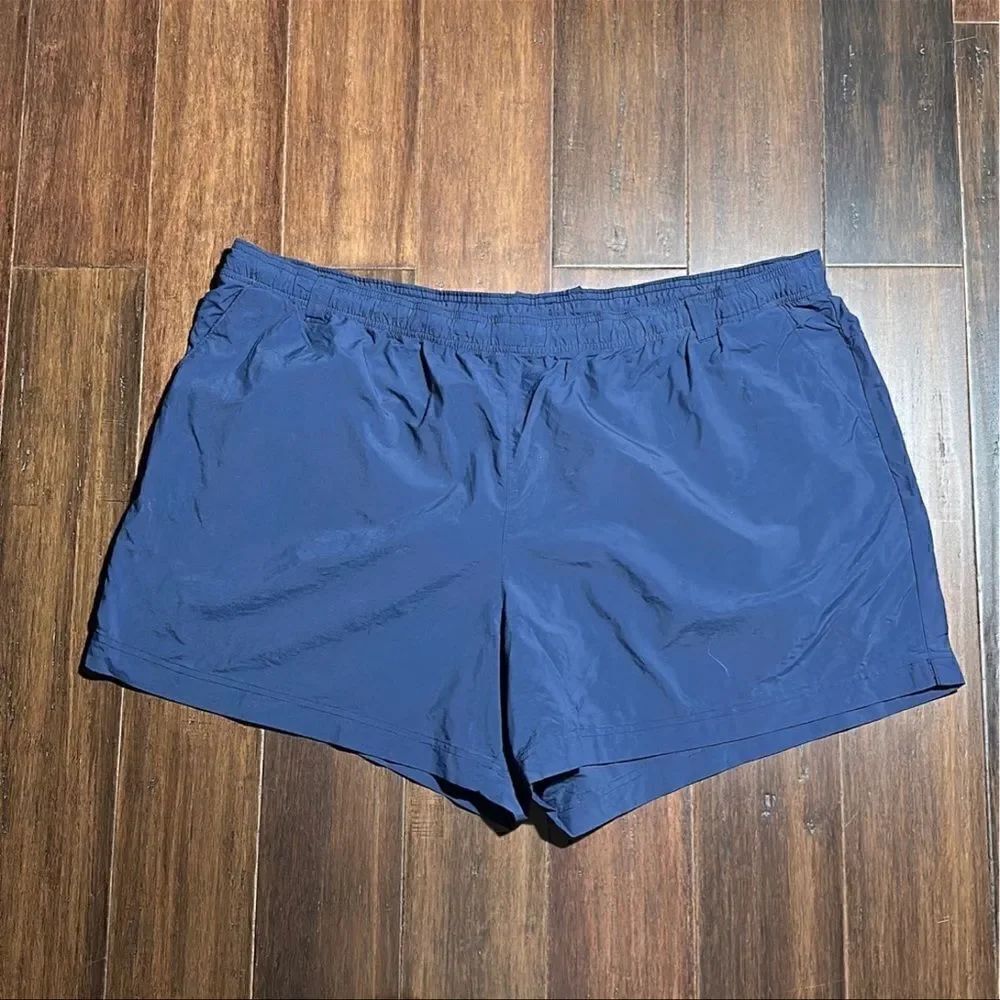 Columbia Ladies Shorts  